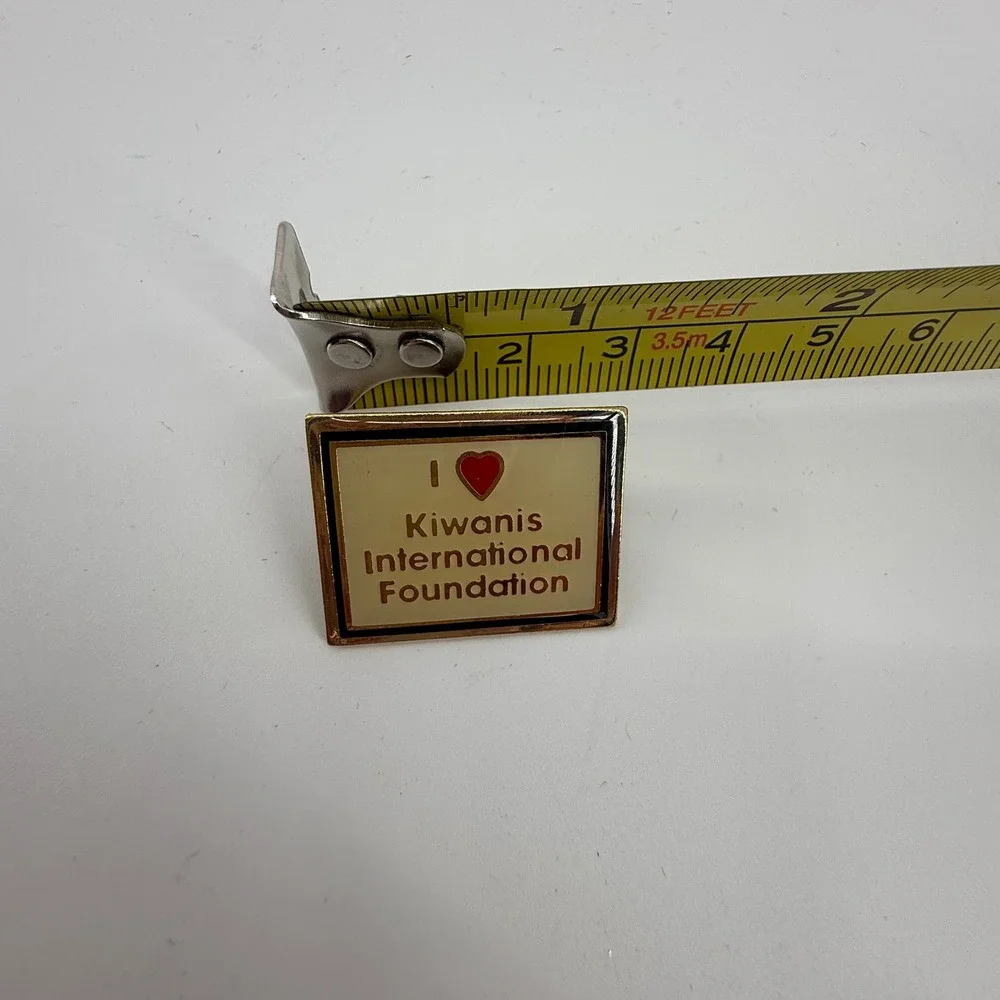 Kiwanis International Foundation Lapel Pin I Love Gold Tone Red‎ Heart Enamel